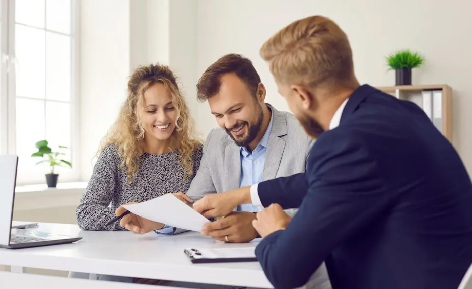 Do You Need an Event Insurance Broker? Key Insights for Organizers