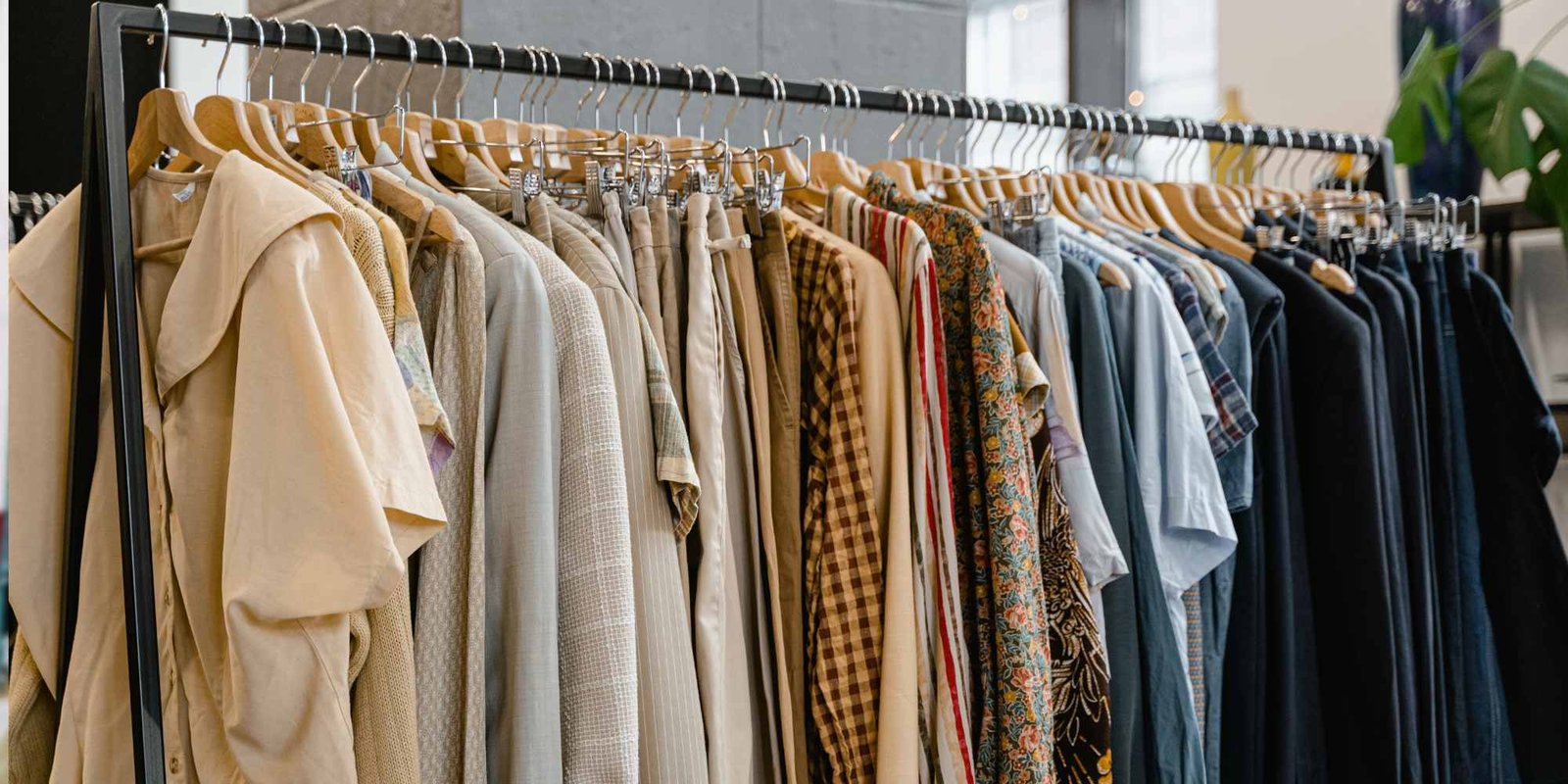 How Bulk Apparel Orders Support Seasonal Marketing Campaigns